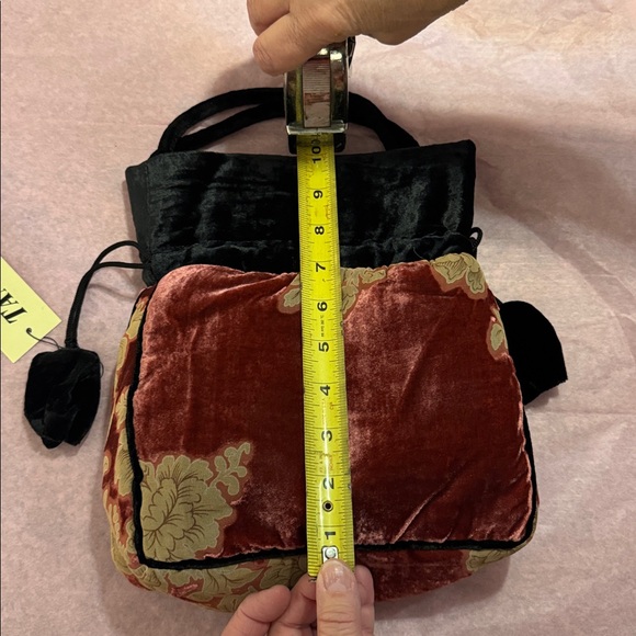 Rose pink velvet pouch - Picture 5 of 6